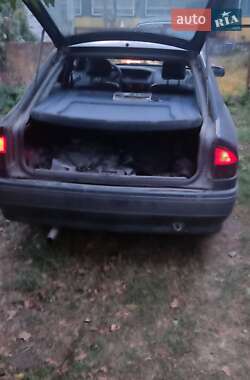 Ліфтбек Renault Safrane 1998 в Гончарівському