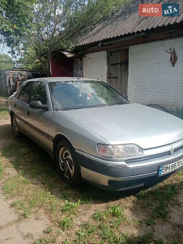 Ліфтбек Renault Safrane 1994 в Лебедині