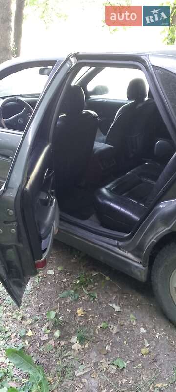 Renault Safrane 1994
