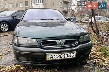 Ліфтбек Renault Safrane 1999 в Нововолинську