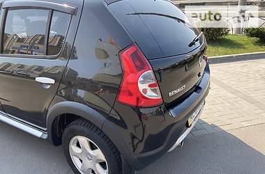 Хэтчбек Renault Sandero StepWay 2012 в Луцке