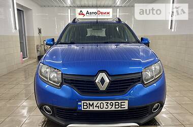 Хэтчбек Renault Sandero StepWay 2015 в Сумах