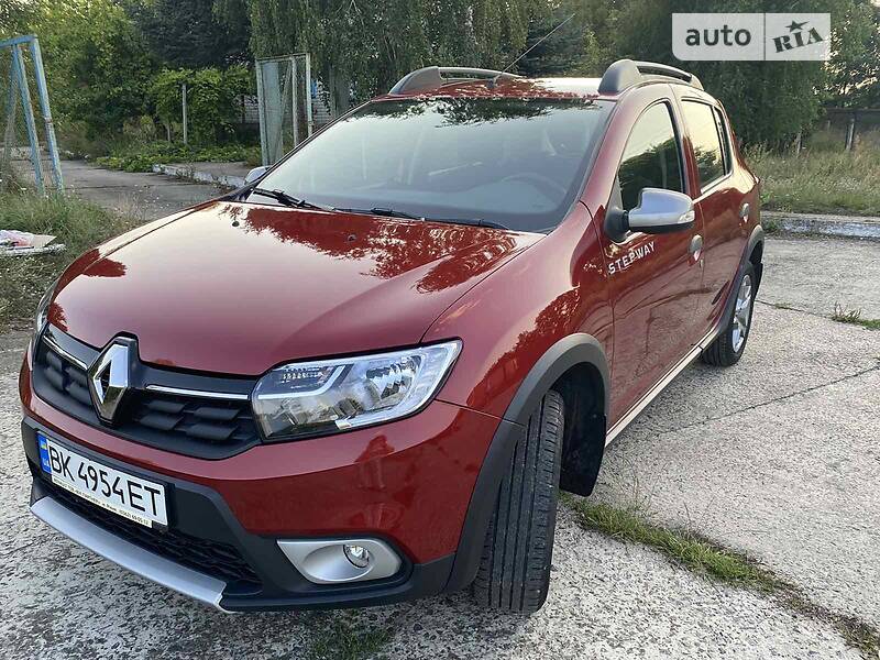 Хетчбек Renault Sandero StepWay 2020 в Вараші