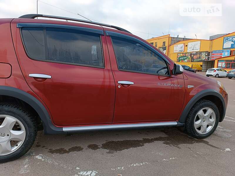 Позашляховик / Кросовер Renault Sandero StepWay 2011 в Харкові