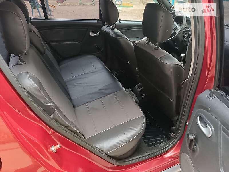 Позашляховик / Кросовер Renault Sandero StepWay 2011 в Харкові