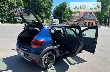 Хэтчбек Renault Sandero StepWay 2019 в Львове