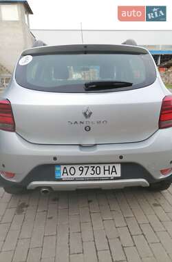 Хэтчбек Renault Sandero StepWay 2020 в 