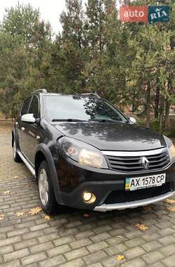 Позашляховик / Кросовер Renault Sandero StepWay 2012 в Харкові