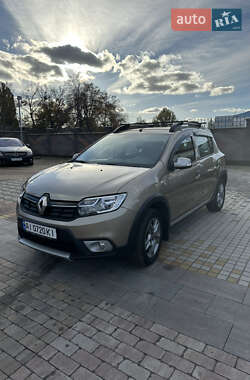 Хэтчбек Renault Sandero StepWay 2020 в Киеве