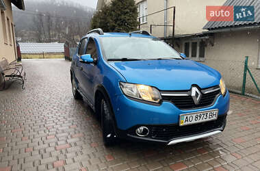 Внедорожник / Кроссовер Renault Sandero StepWay 2014 в Тячеве