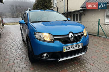 Внедорожник / Кроссовер Renault Sandero StepWay 2014 в Тячеве