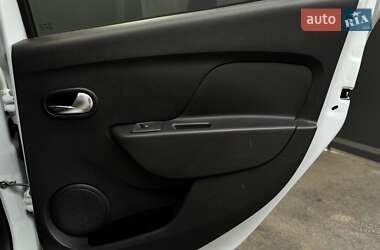Хетчбек Renault Sandero StepWay 2019 в 