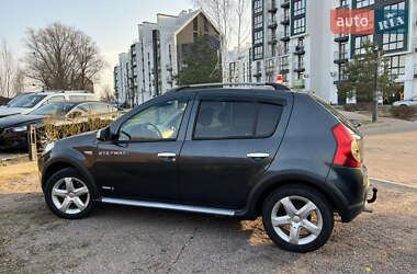 Позашляховик / Кросовер Renault Sandero StepWay 2010 в Києві