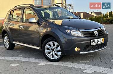 Внедорожник / Кроссовер Renault Sandero StepWay 2010 в 