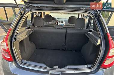 Внедорожник / Кроссовер Renault Sandero StepWay 2010 в 