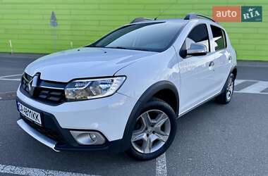 Хэтчбек Renault Sandero StepWay 2021 в 