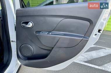 Хэтчбек Renault Sandero StepWay 2021 в 
