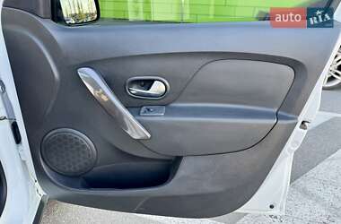 Хэтчбек Renault Sandero StepWay 2021 в 