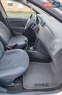 Позашляховик / Кросовер Renault Sandero StepWay 2013 в 