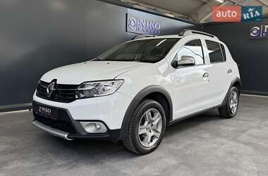 Хэтчбек Renault Sandero StepWay 2019 в 