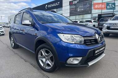 Хэтчбек Renault Sandero StepWay 2021 в Киеве
