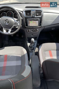 Хэтчбек Renault Sandero StepWay 2019 в 