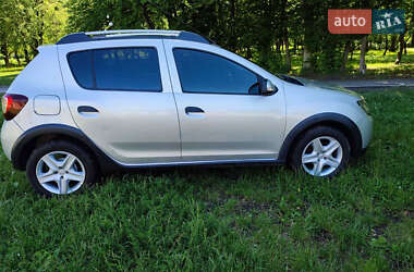 Позашляховик / Кросовер Renault Sandero StepWay 2013 в Бродах