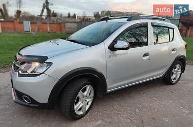 Хетчбек Renault Sandero StepWay 2013 в Кролевці