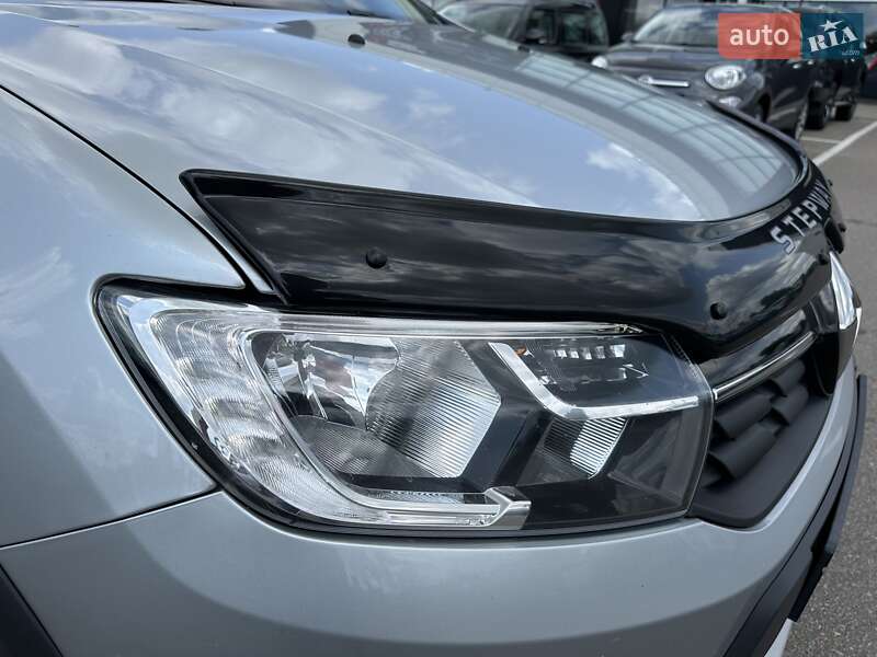 Хетчбек Renault Sandero StepWay 2020 в Києві