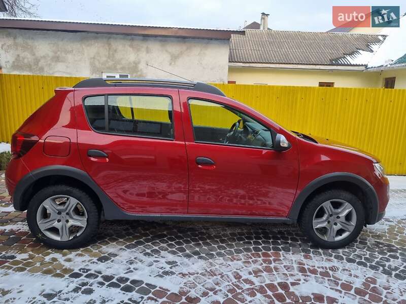 Хэтчбек Renault Sandero StepWay 2020 в Тячеве