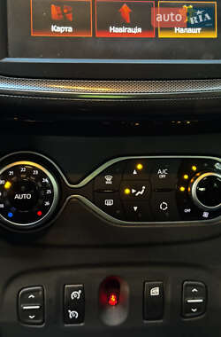 Хэтчбек Renault Sandero StepWay 2019 в 