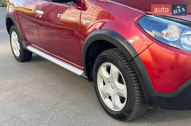 Внедорожник / Кроссовер Renault Sandero StepWay 2012 в 
