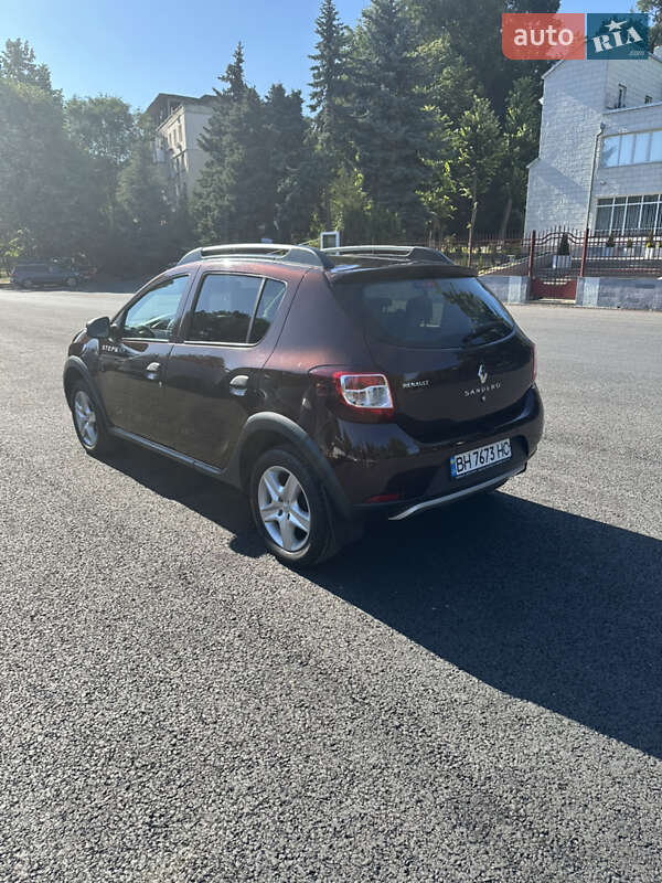 Хэтчбек Renault Sandero StepWay 2016 в Одессе