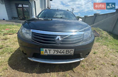 Внедорожник / Кроссовер Renault Sandero StepWay 2011 в Бурштыне
