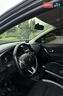 Хетчбек Renault Sandero StepWay 2019 в 