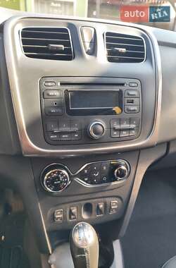 Внедорожник / Кроссовер Renault Sandero StepWay 2013 в 