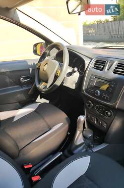 Внедорожник / Кроссовер Renault Sandero StepWay 2013 в 