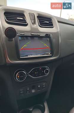 Хэтчбек Renault Sandero StepWay 2019 в 