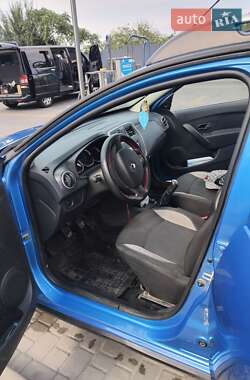 Внедорожник / Кроссовер Renault Sandero StepWay 2014 в 