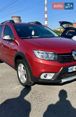 Позашляховик / Кросовер Renault Sandero StepWay 2017 в Харкові
