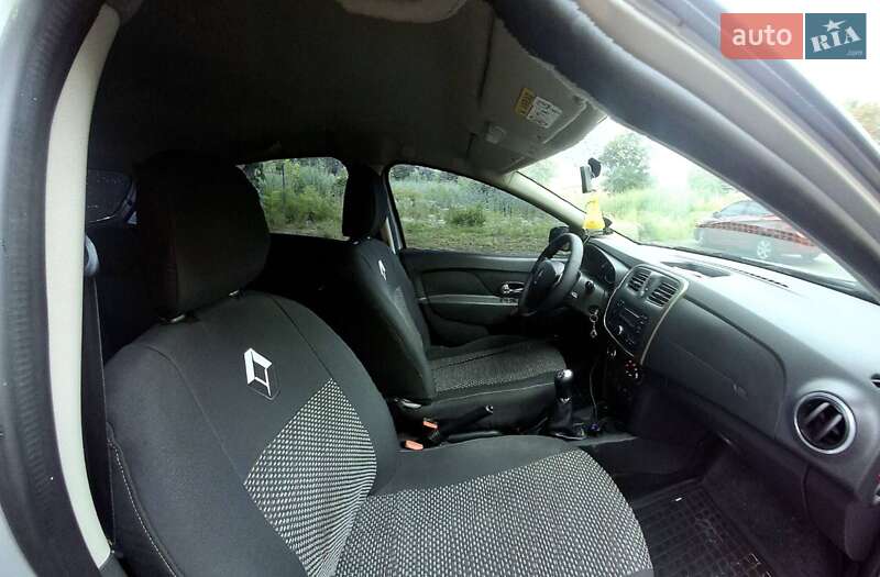 Позашляховик / Кросовер Renault Sandero StepWay 2015 в Умані фото 11 Позашляховик / Кросовер Renault Sandero StepWay 2015 в Умані