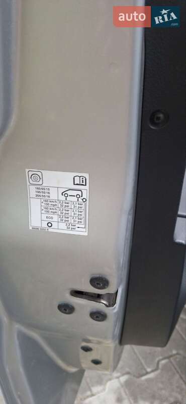 Позашляховик / Кросовер Renault Sandero StepWay 2015 в Умані фото 17 Позашляховик / Кросовер Renault Sandero StepWay 2015 в Умані