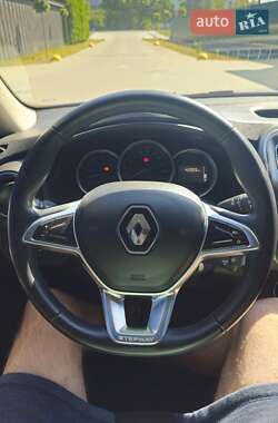 Хэтчбек Renault Sandero StepWay 2019 в 
