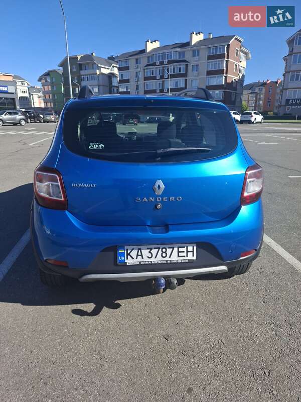 Внедорожник / Кроссовер Renault Sandero StepWay 2013 в Киеве