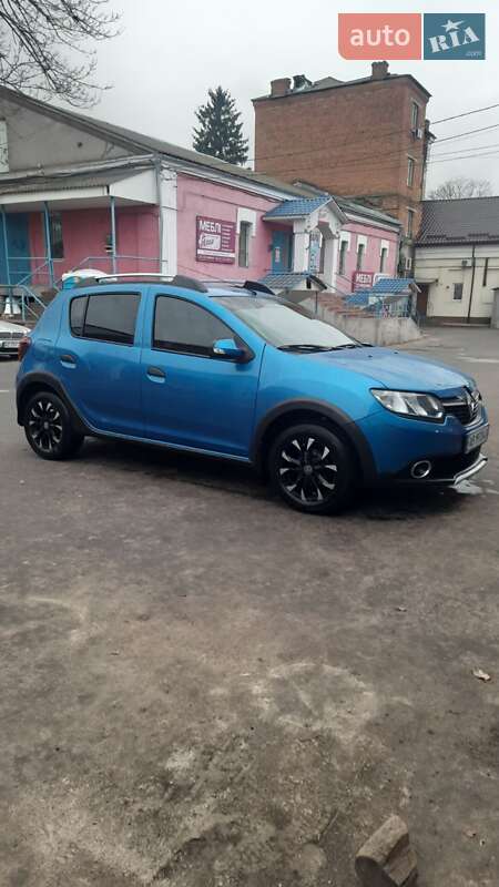 Renault Sandero StepWay 2013