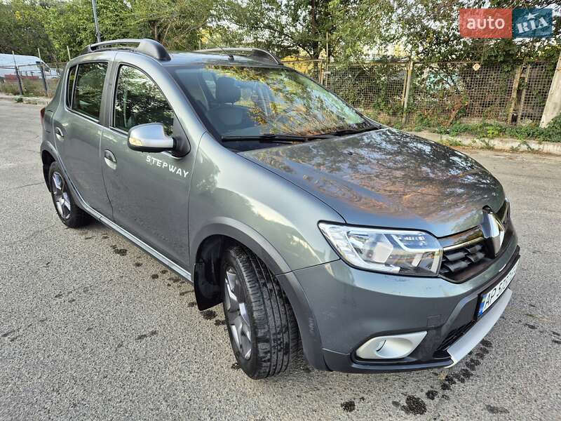 Хэтчбек Renault Sandero StepWay 2017 в Запорожье