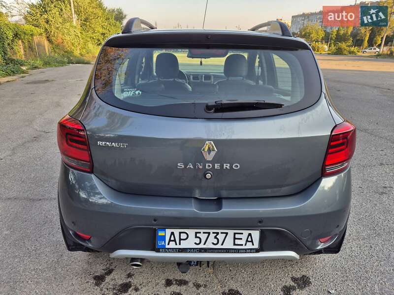 Хэтчбек Renault Sandero StepWay 2017 в Запорожье