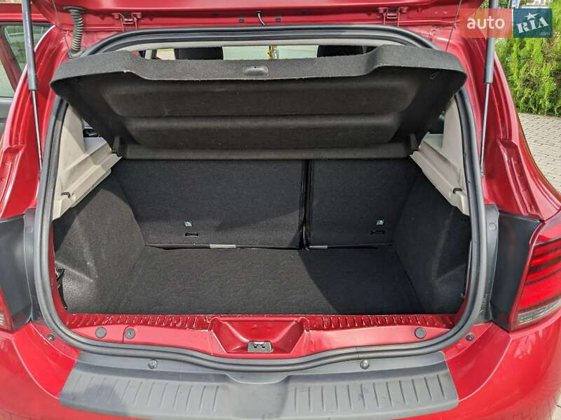 Позашляховик / Кросовер Renault Sandero StepWay 2017 в Мукачевому