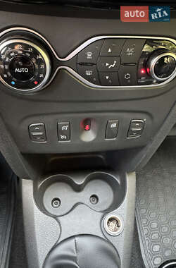 Хэтчбек Renault Sandero StepWay 2020 в 