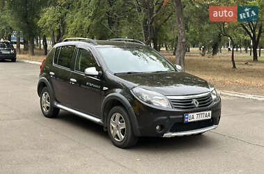 Внедорожник / Кроссовер Renault Sandero StepWay 2012 в Николаеве
